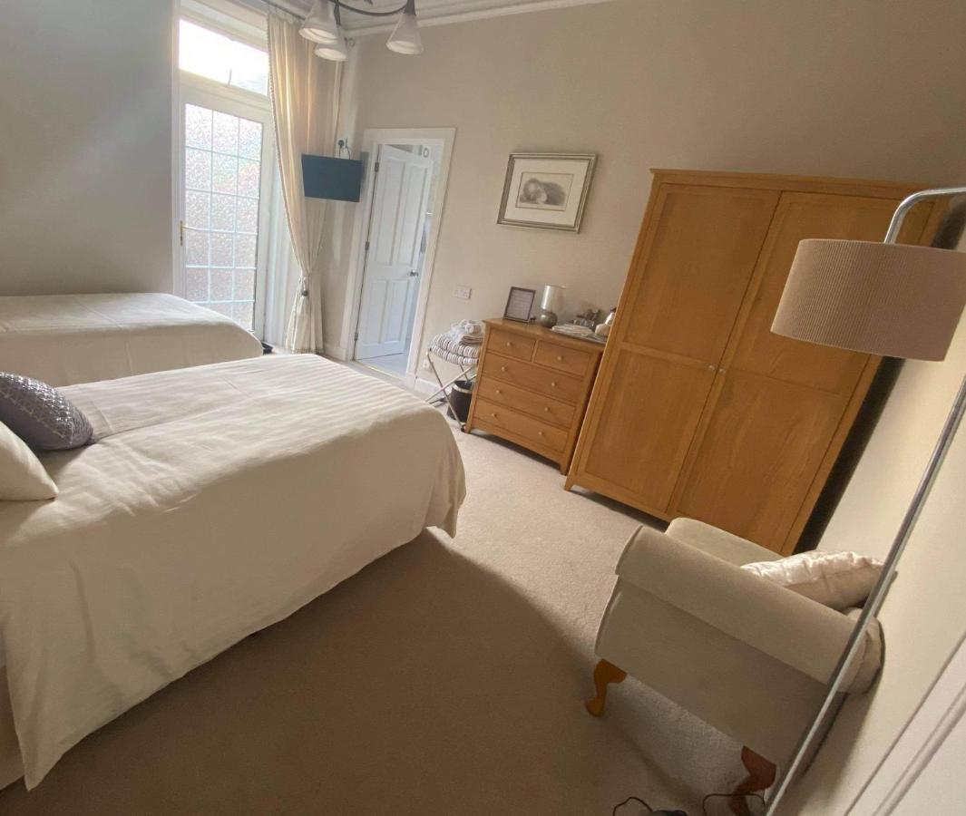 カーヌスティ Park House Bed & Breakfast エクステリア 写真